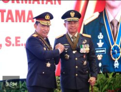 Pemberian Tanda Kehormatan Bintang Bhayangkara Utama (BBU) Wujud Komitmen Kokohnya Sinergisitas TNI-Polri Selama Ini